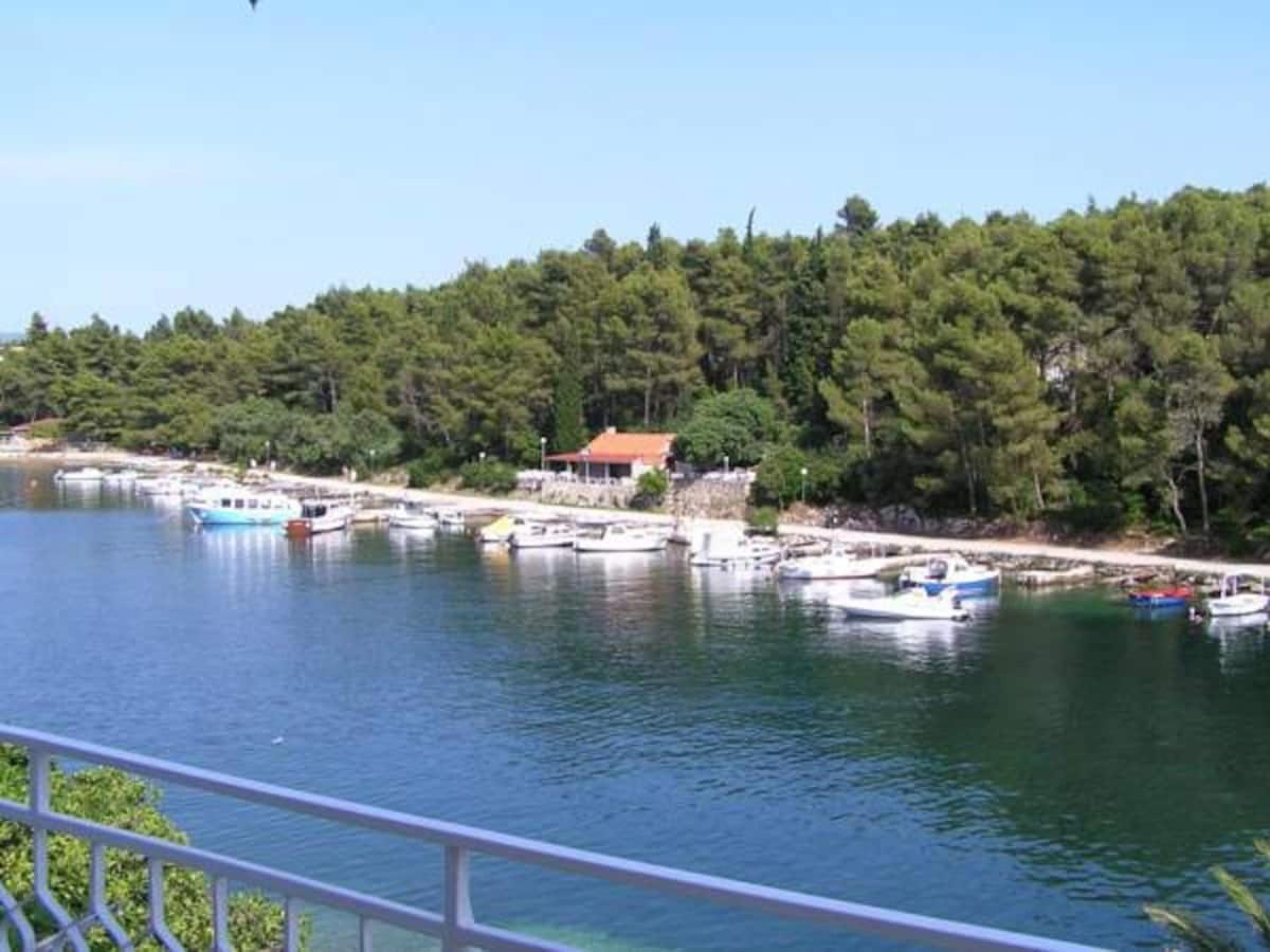 Apartments Luka Корчула Экстерьер фото