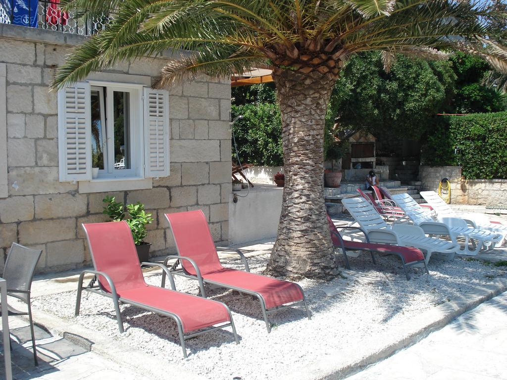 Apartments Luka Корчула Экстерьер фото
